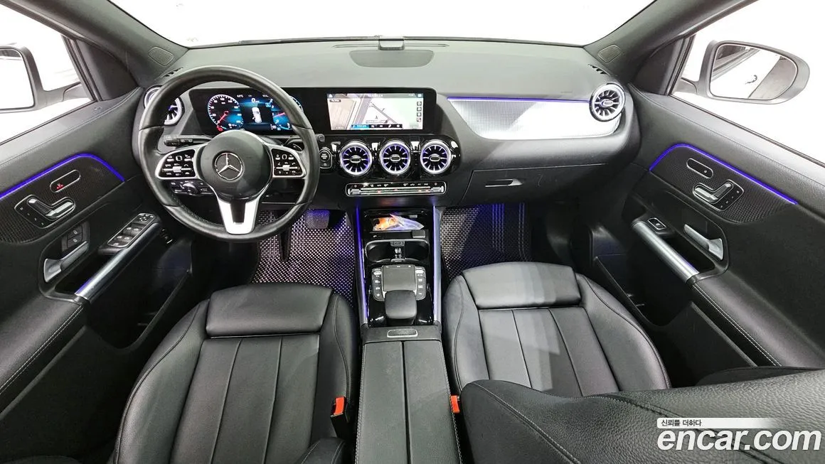 Mercedes-Benz GLA-Class — фото 8