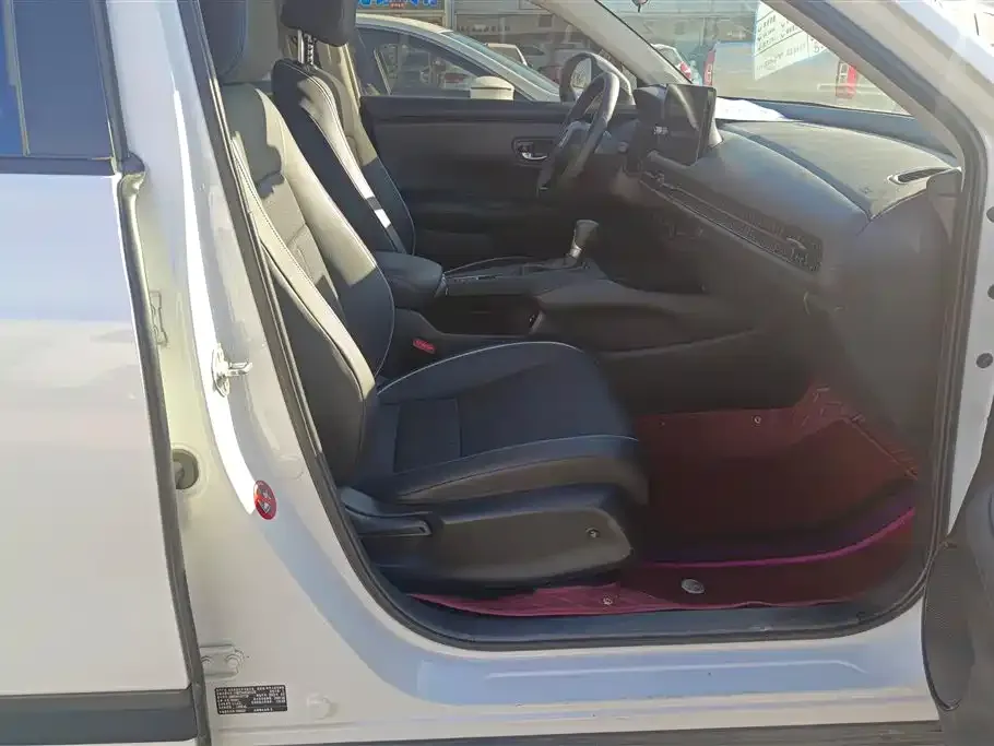 Honda HR-V 2023 из CN, фото 4