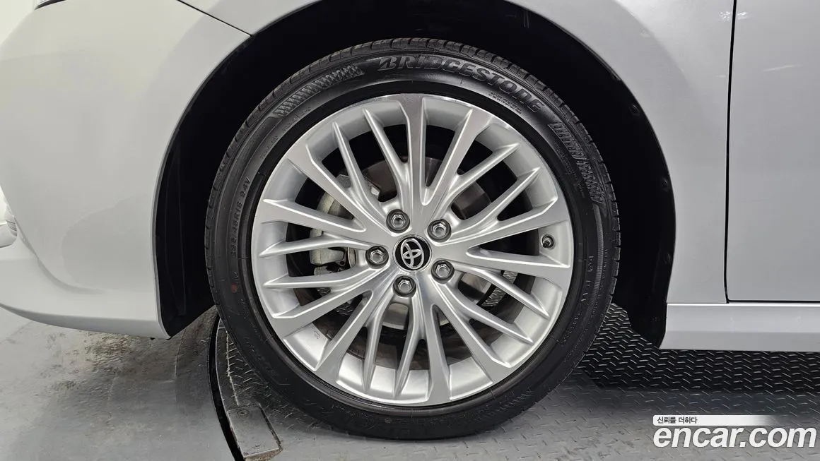 Toyota Camry 2021 из KR, фото 9