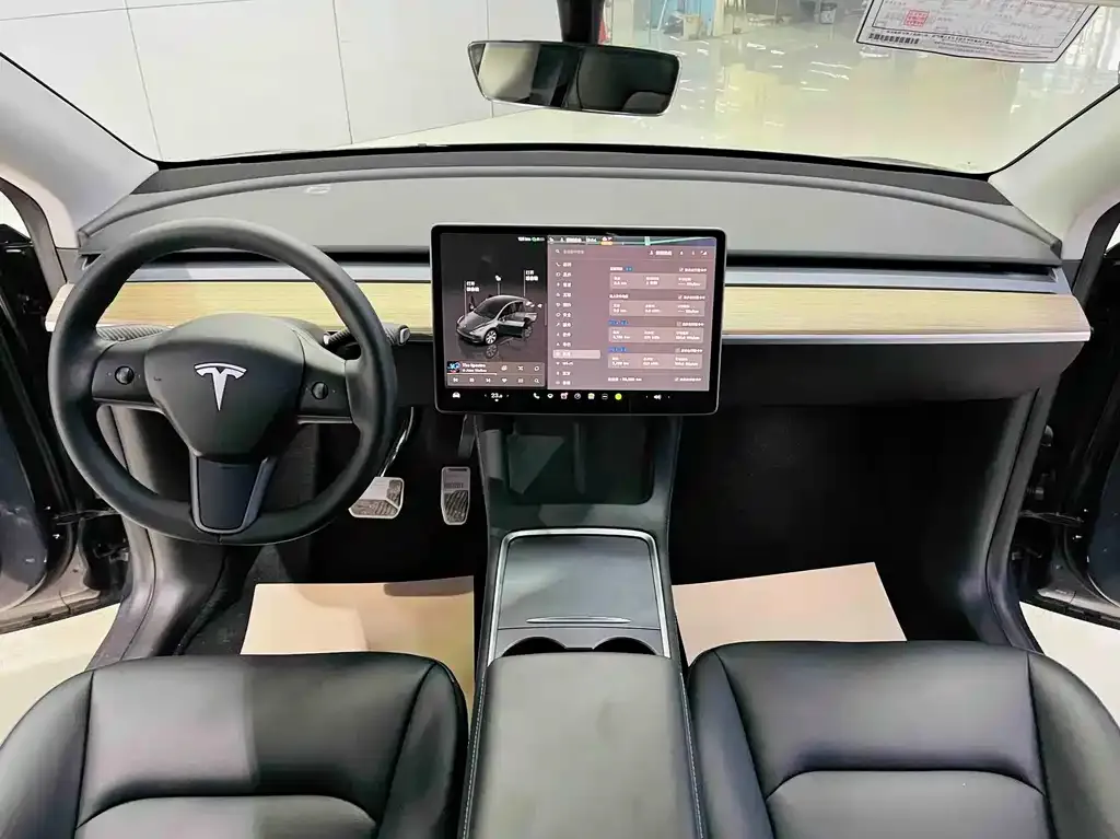 Tesla Model Y — фото 4