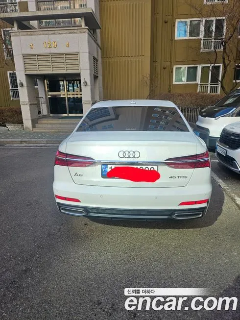 Audi A6 — фото 1