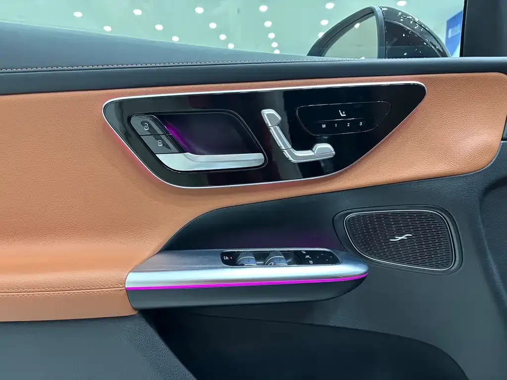 Mercedes-Benz GLC PHEV 2025 из CN, фото 2