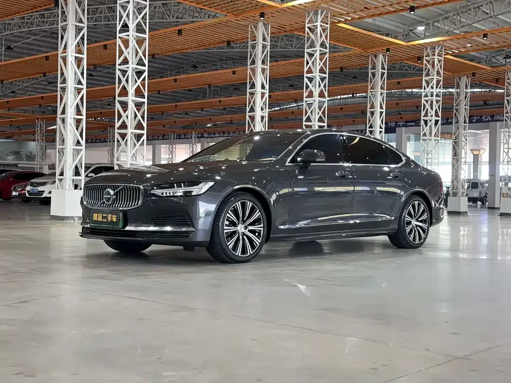 Volvo S90 PHEV — фото 1
