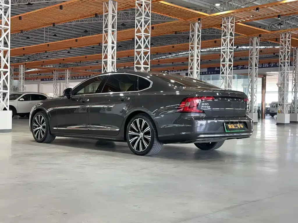 Volvo S90 PHEV — фото 5