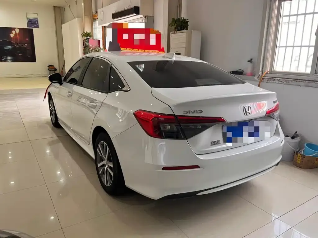 Honda Civic — фото 4