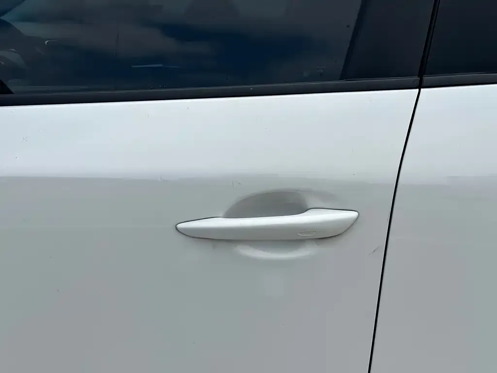 Mazda 3 Axela 2023 из CN, фото 2