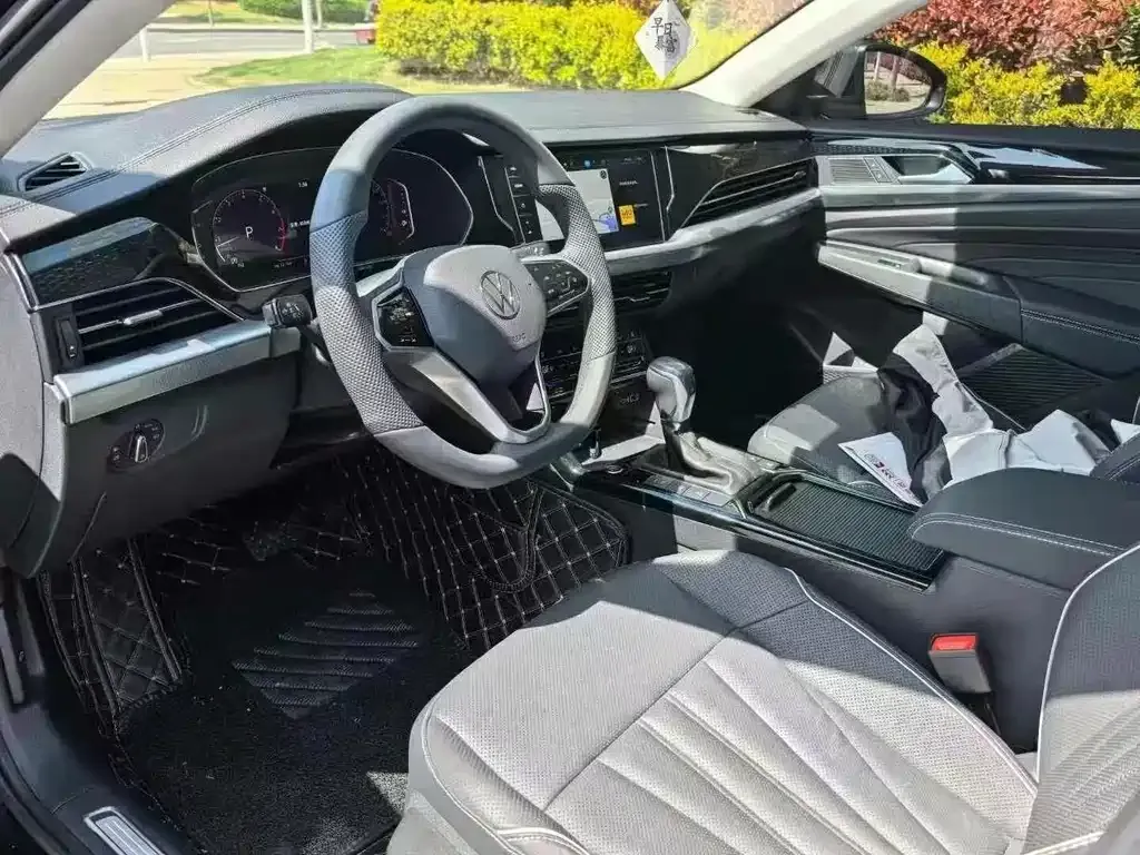 Volkswagen Passat 2024 из CN, фото 7