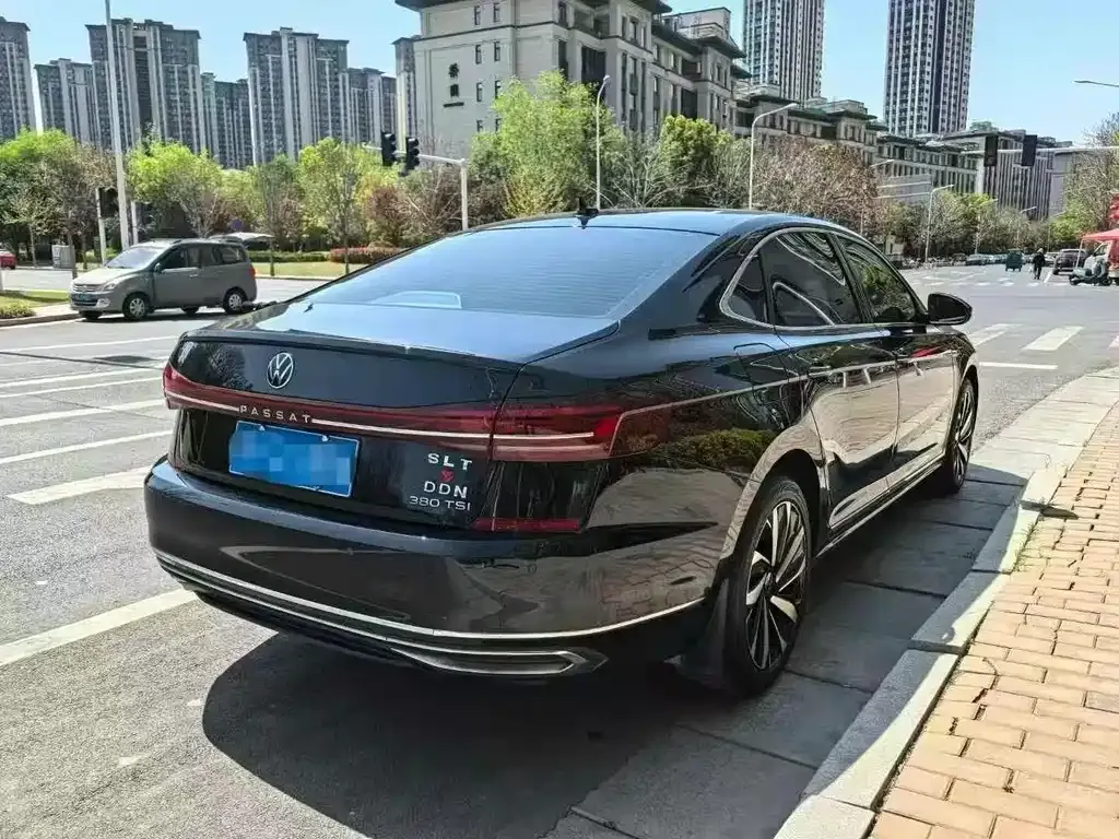 Volkswagen Passat 2024 из CN, фото 6