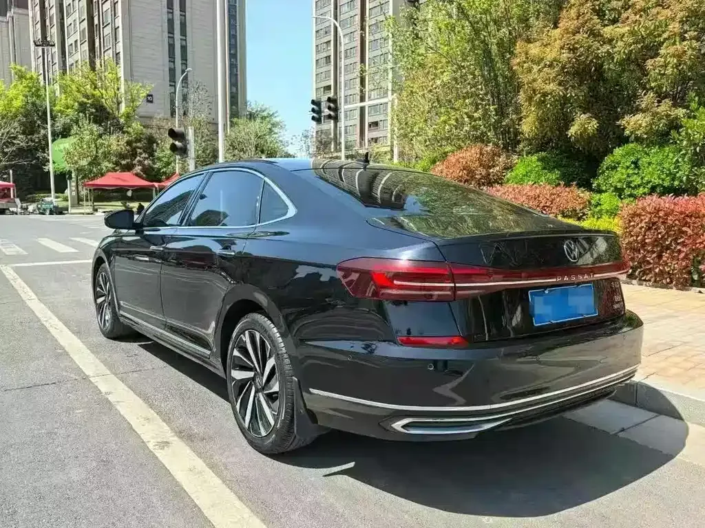 Volkswagen Passat 2024 из CN, фото 4