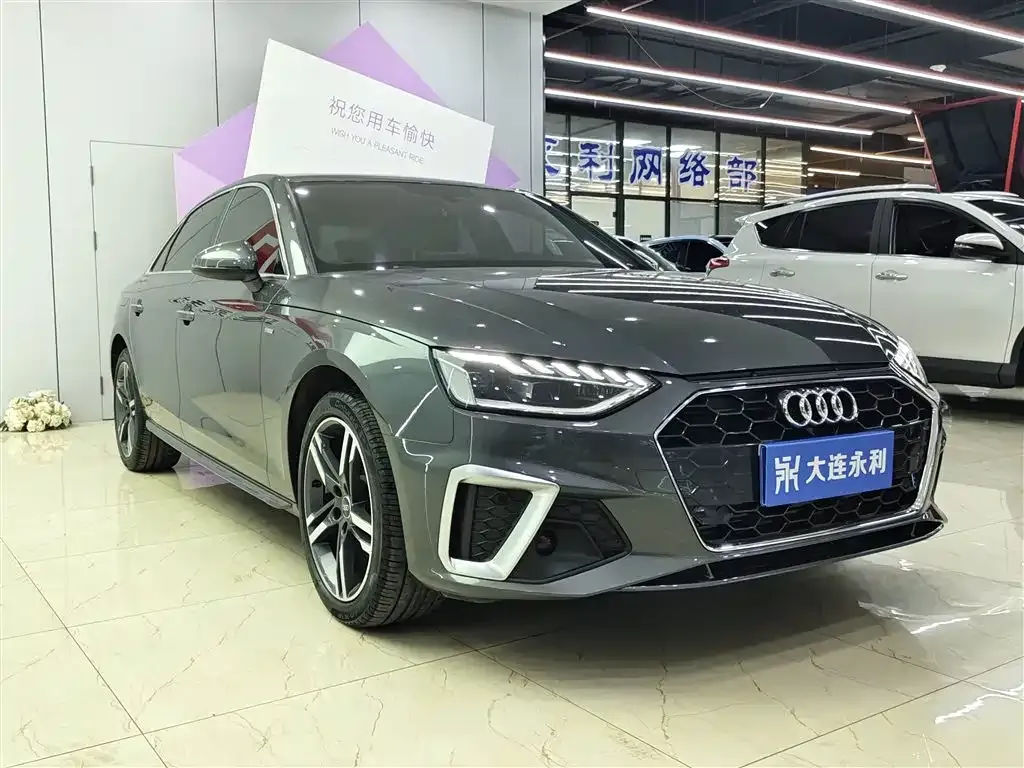 Audi A4L 2022 из CN, фото 10