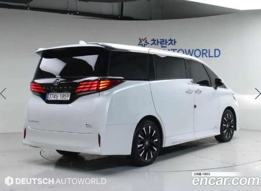 Toyota Alphard — фото 2