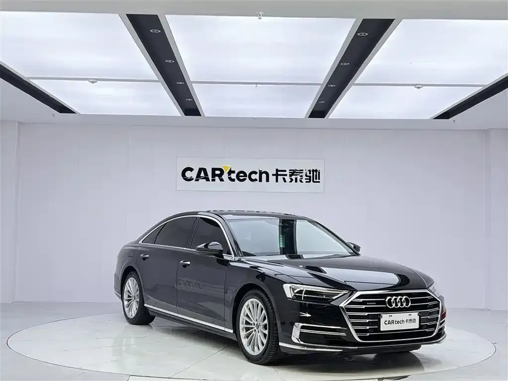 Audi A8 — фото 6