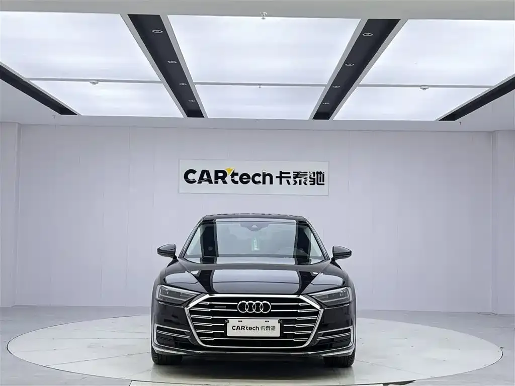 Audi A8 — фото 8