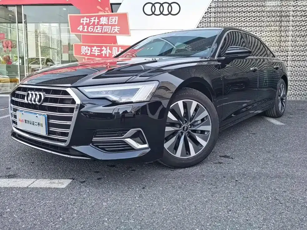 Audi A6L — фото 1