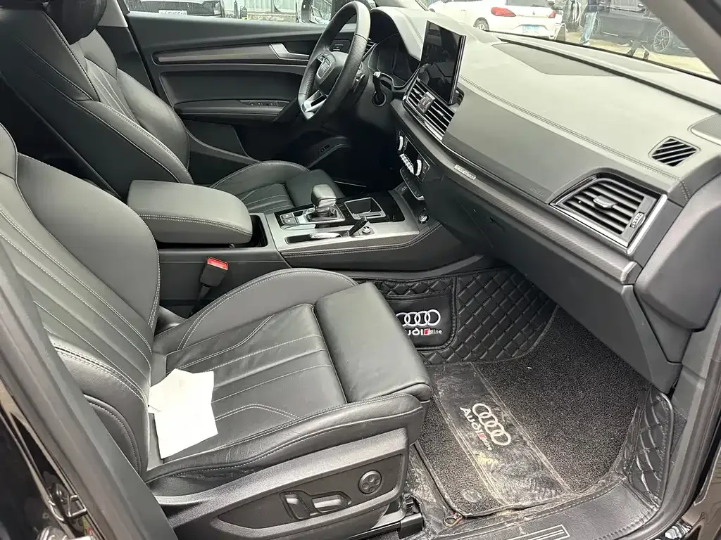 Audi Q5L 2023 из CN, фото 2