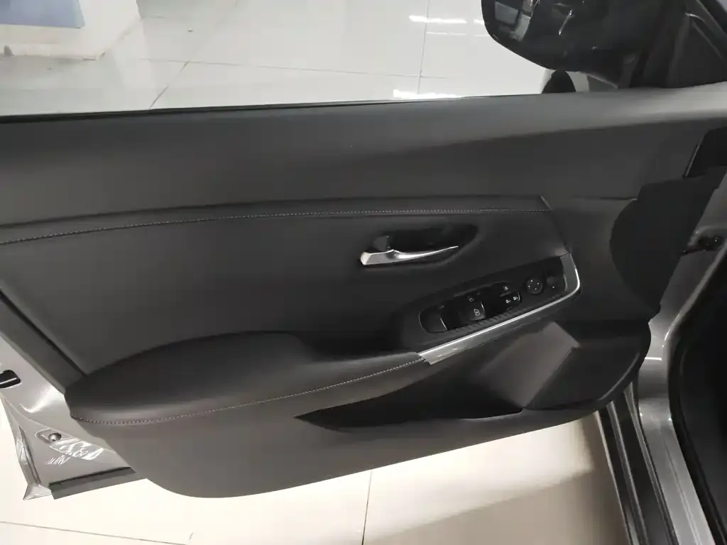 Nissan Sylphy 2022 из CN, фото 3