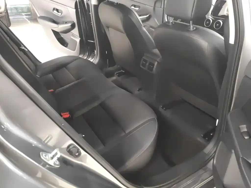 Nissan Sylphy 2022 из CN, фото 6
