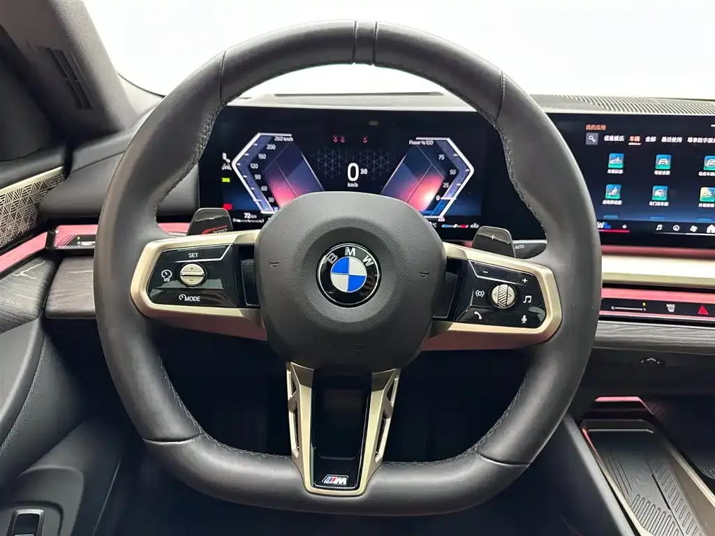BMW 5 Series — фото 5