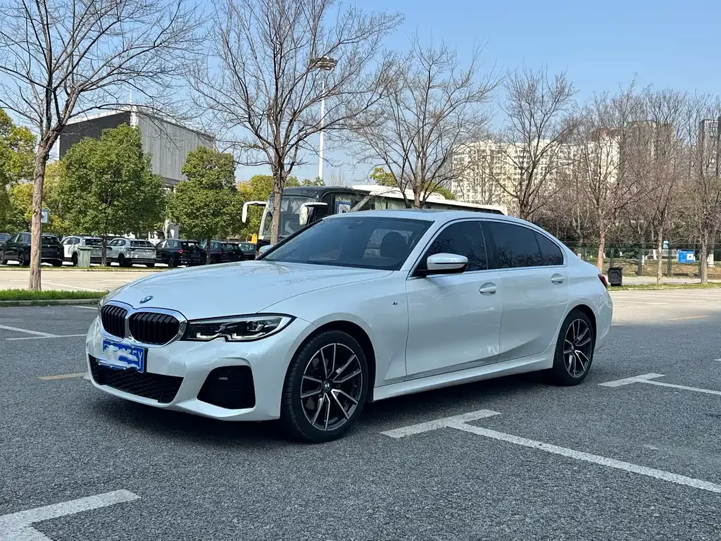BMW 3 Series — фото 1