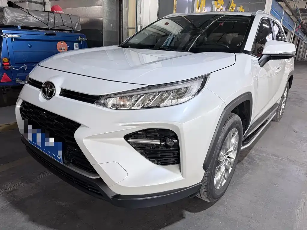 Toyota Wildlander 2023 из CN, фото 1