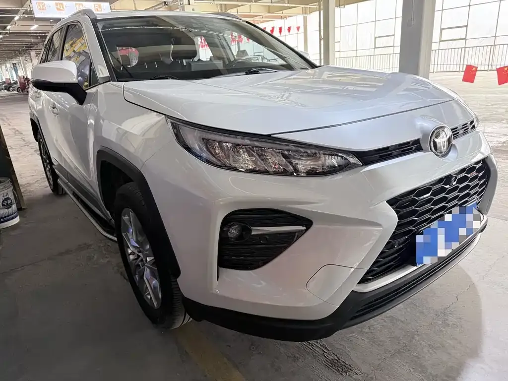 Toyota Wildlander 2023 из CN, фото 3