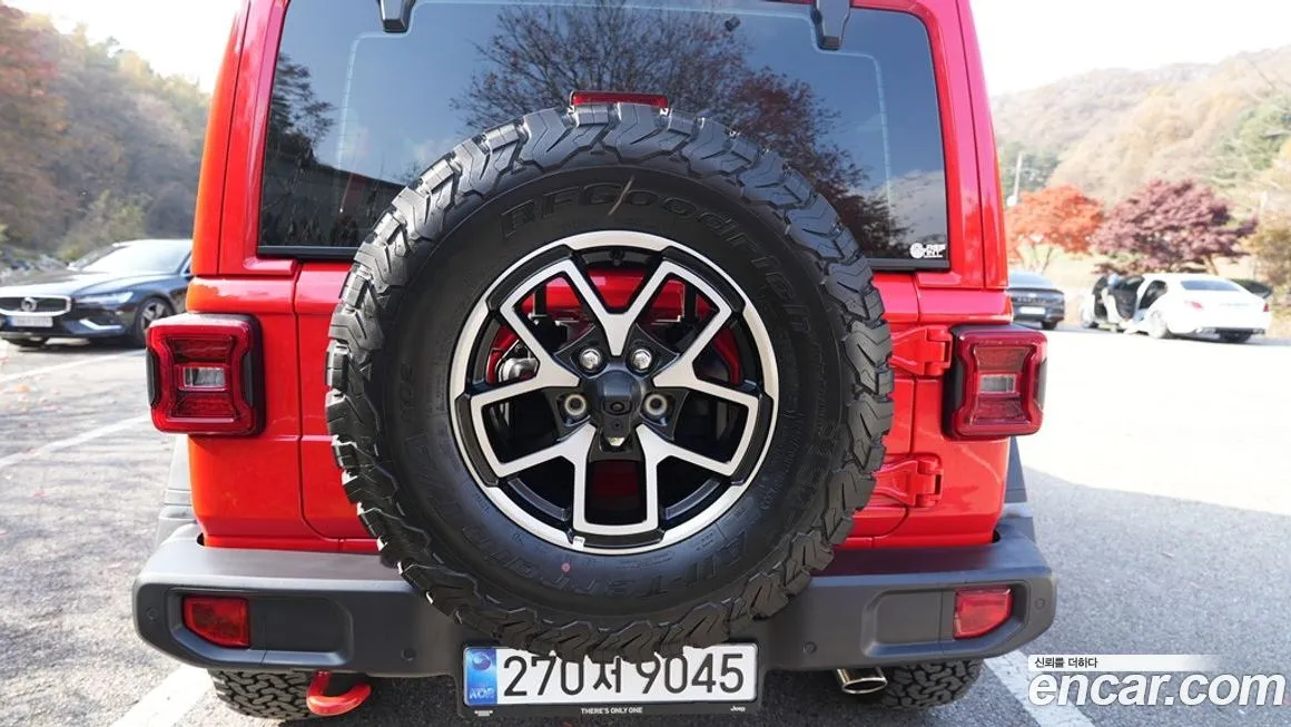 Jeep Wrangler — фото 6