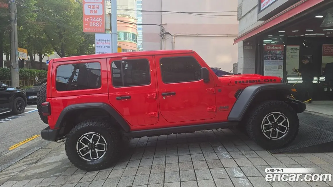 Jeep Wrangler — фото 7