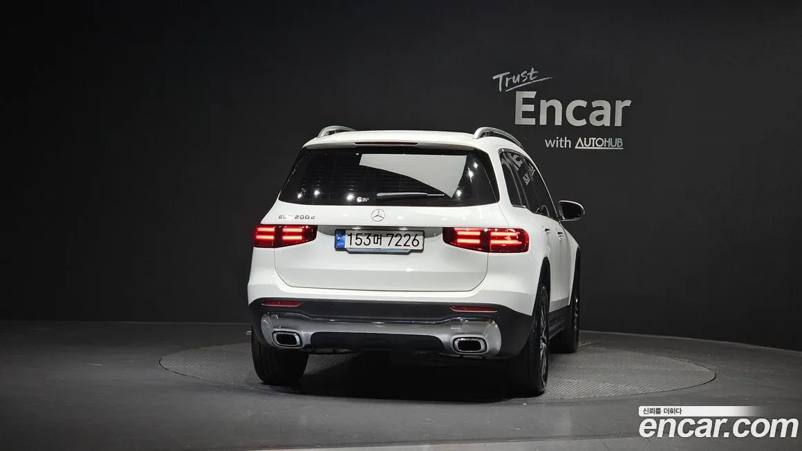 Mercedes-Benz GLB-Class — фото 3