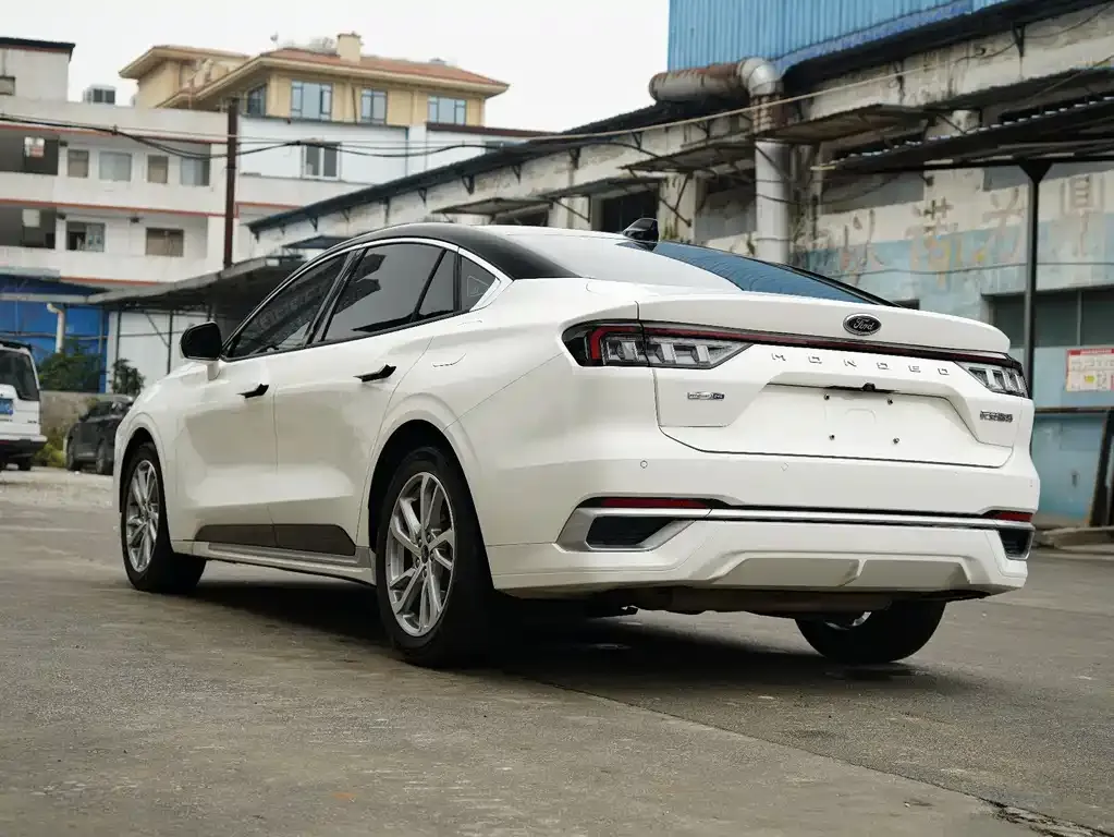 Ford Mondeo 2022 из CN, фото 6