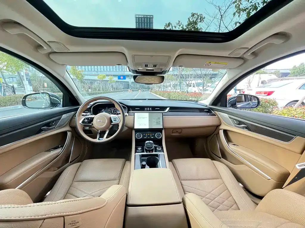 Jaguar XFL 2023 из CN, фото 3