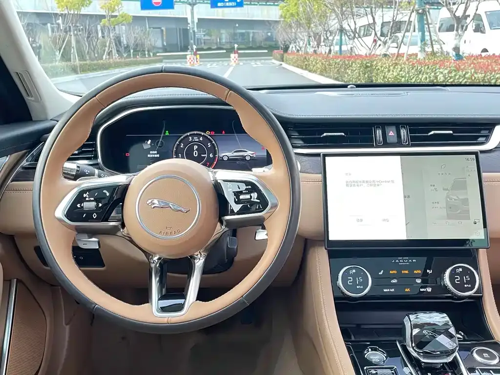 Jaguar XFL 2023 из CN, фото 7