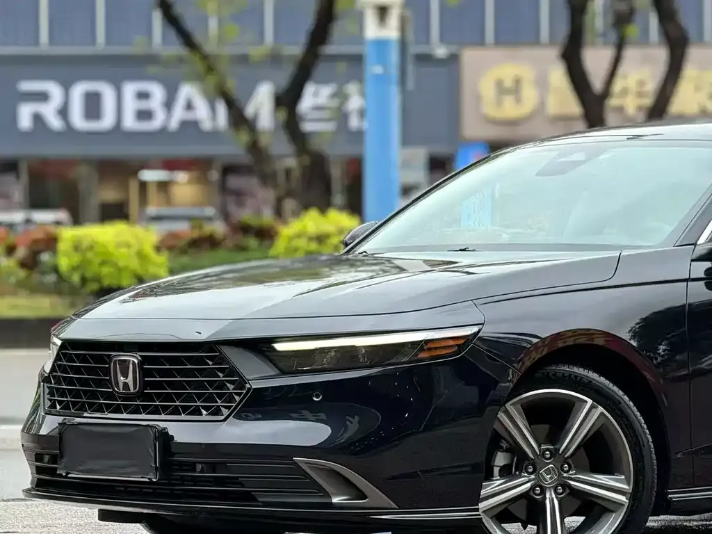 Honda Accord — фото 3