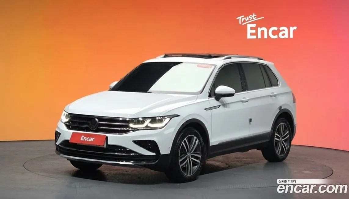 Volkswagen Tiguan — фото 1