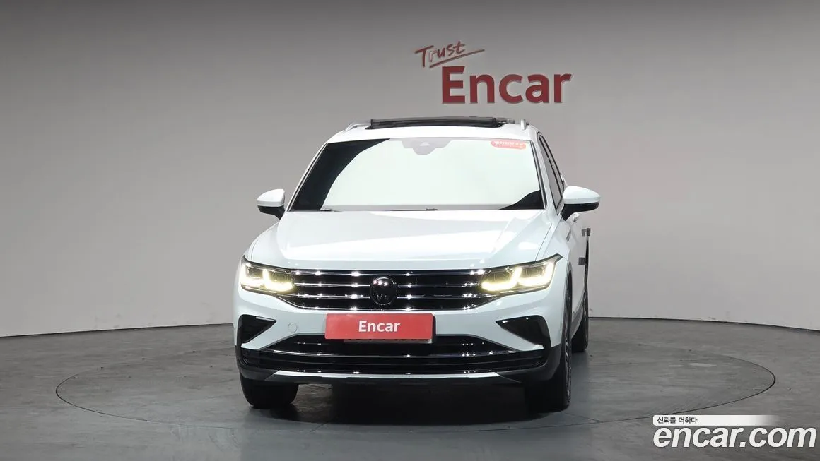 Volkswagen Tiguan — фото 10