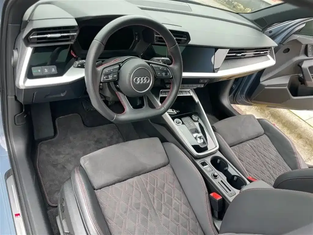Audi A3 — фото 2