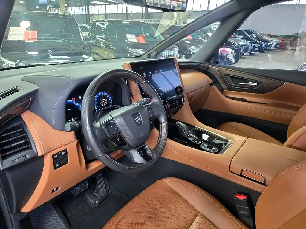 Toyota Vellfire 2025 из CN, фото 4