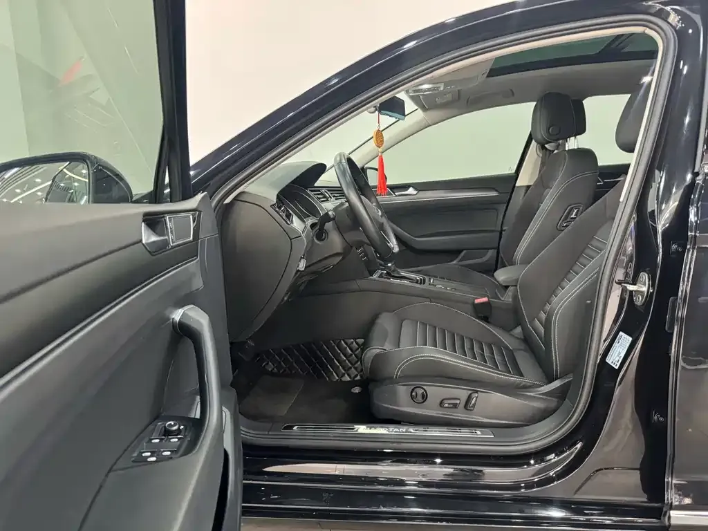 Volkswagen Magotan 2021 из CN, фото 9