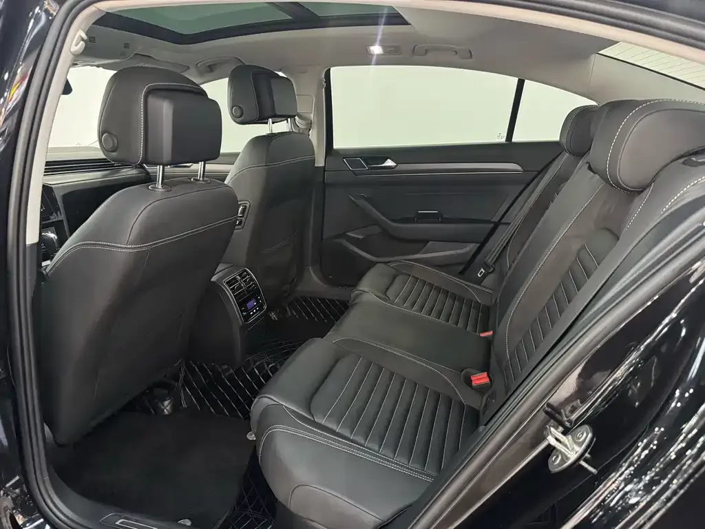 Volkswagen Magotan 2021 из CN, фото 4
