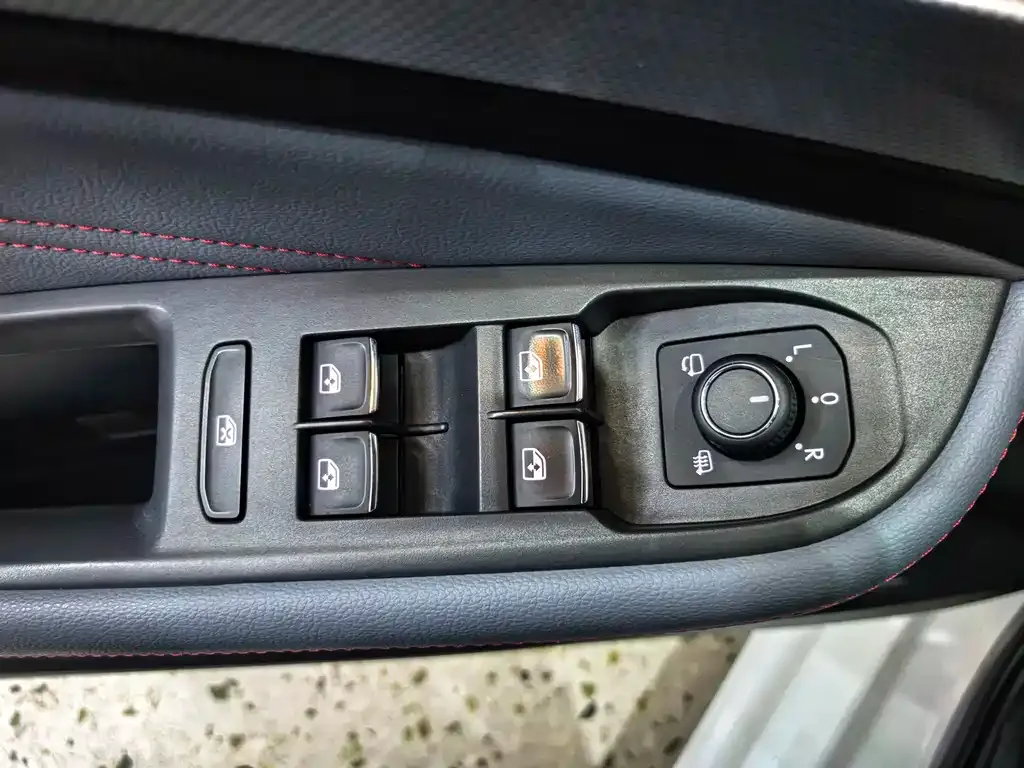 Volkswagen Lamando 2023 из CN, фото 5