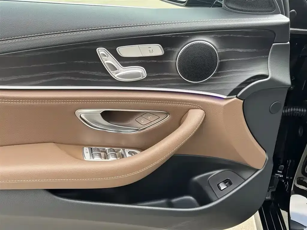 Mercedes-Benz E-Class 2023 из CN, фото 5