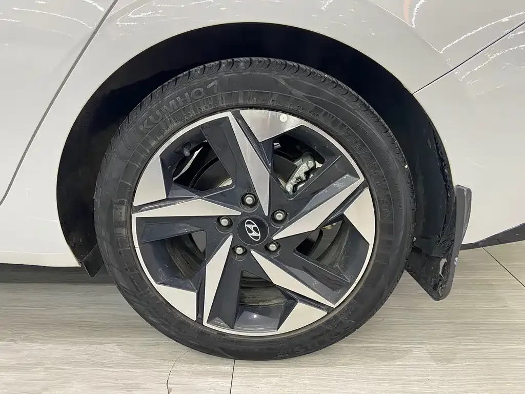 Hyundai Elantra 2022 из CN, фото 2