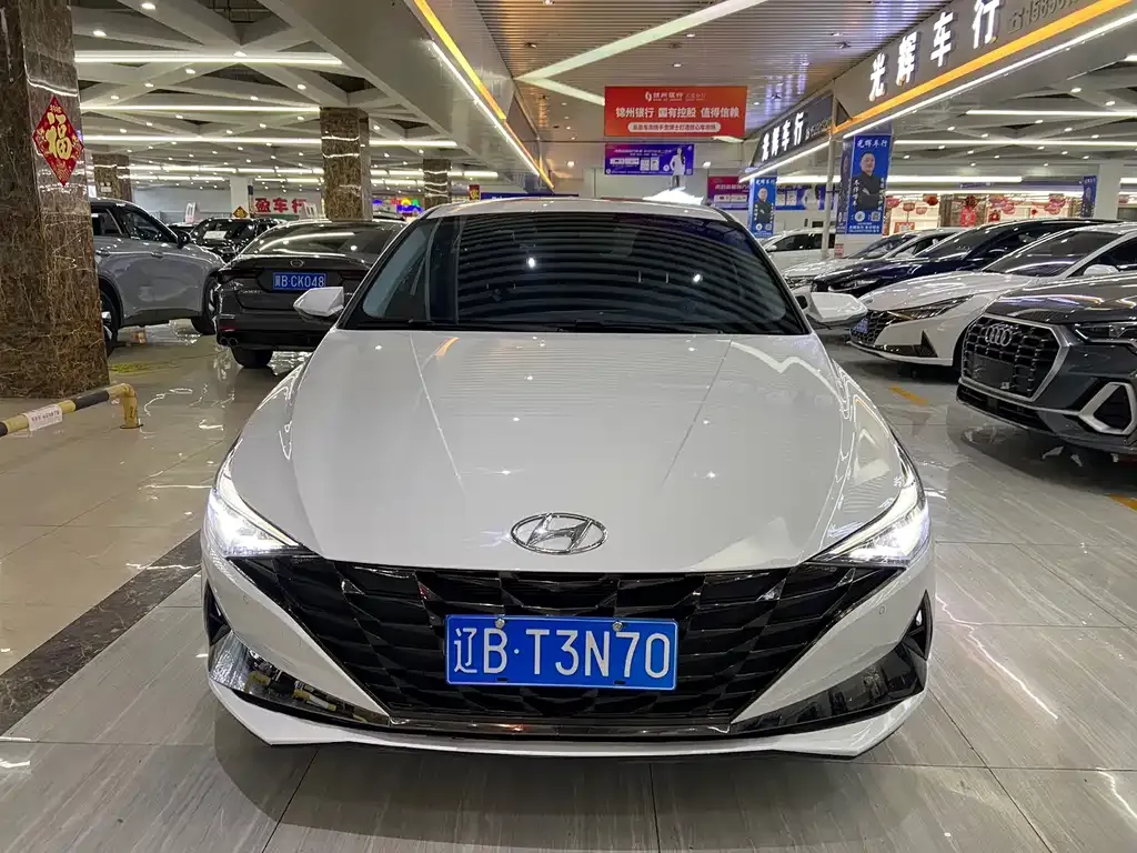 Hyundai Elantra 2022 из CN, фото 10