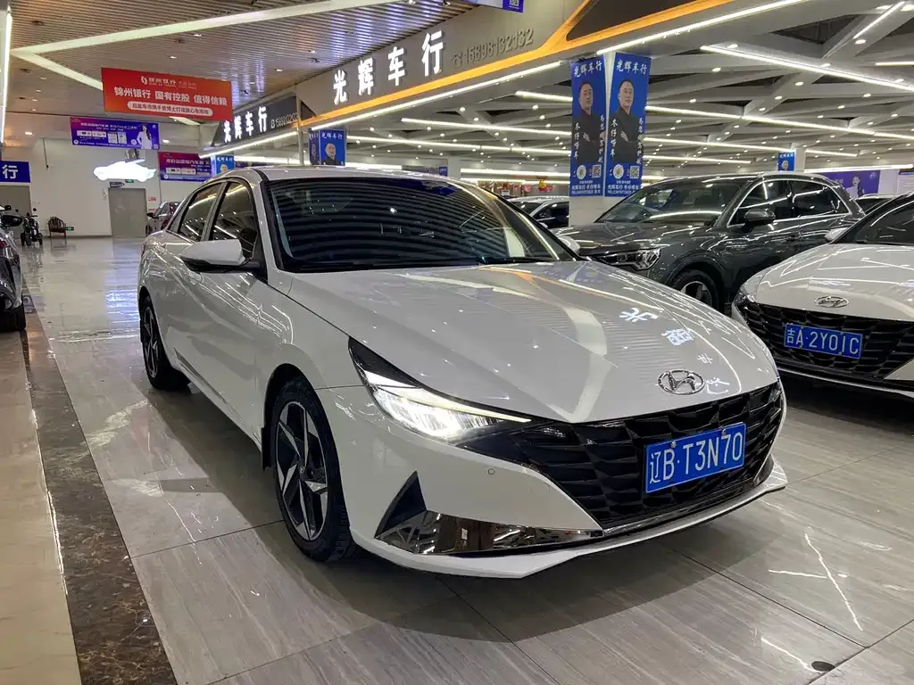 Hyundai Elantra 2022 из CN, фото 5