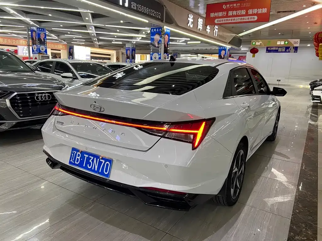 Hyundai Elantra 2022 из CN, фото 7