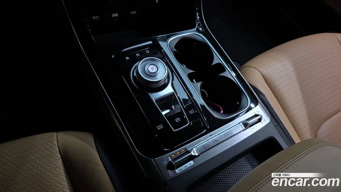 Kia Carnival — фото 10