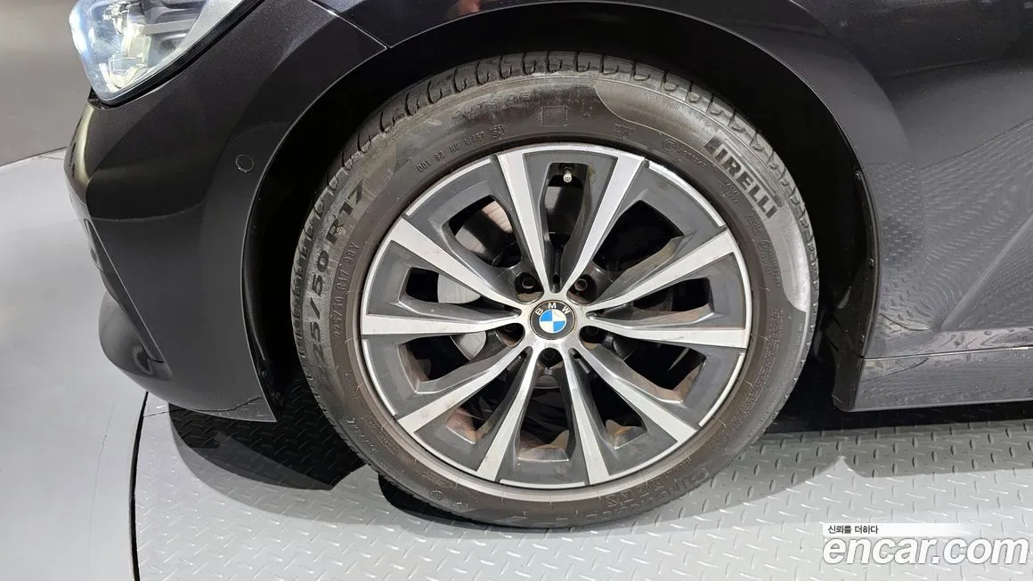 BMW 3-Series 2021 из KR, фото 10