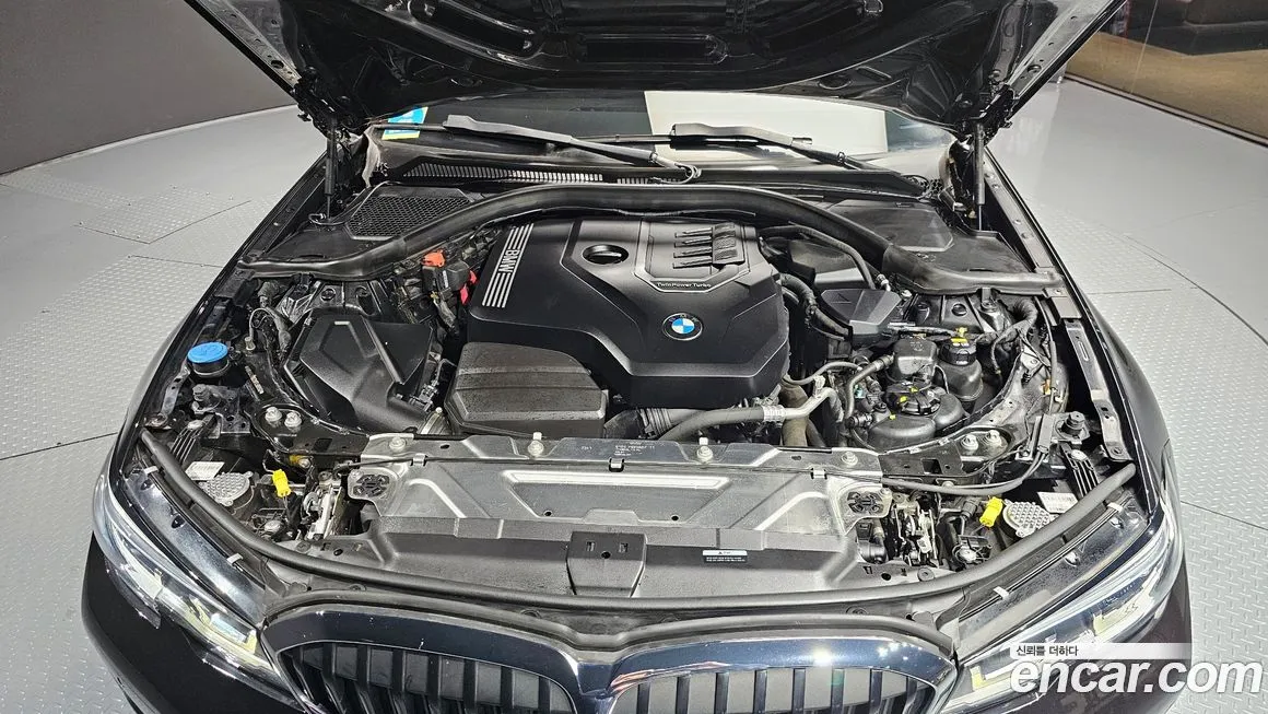 BMW 3-Series 2021 из KR, фото 8