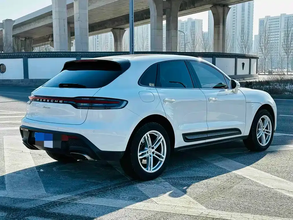 Porsche Macan — фото 10