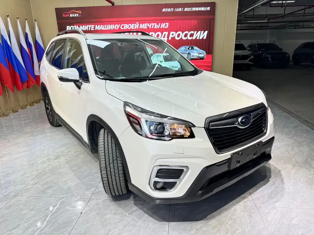 Subaru Forester — фото 2