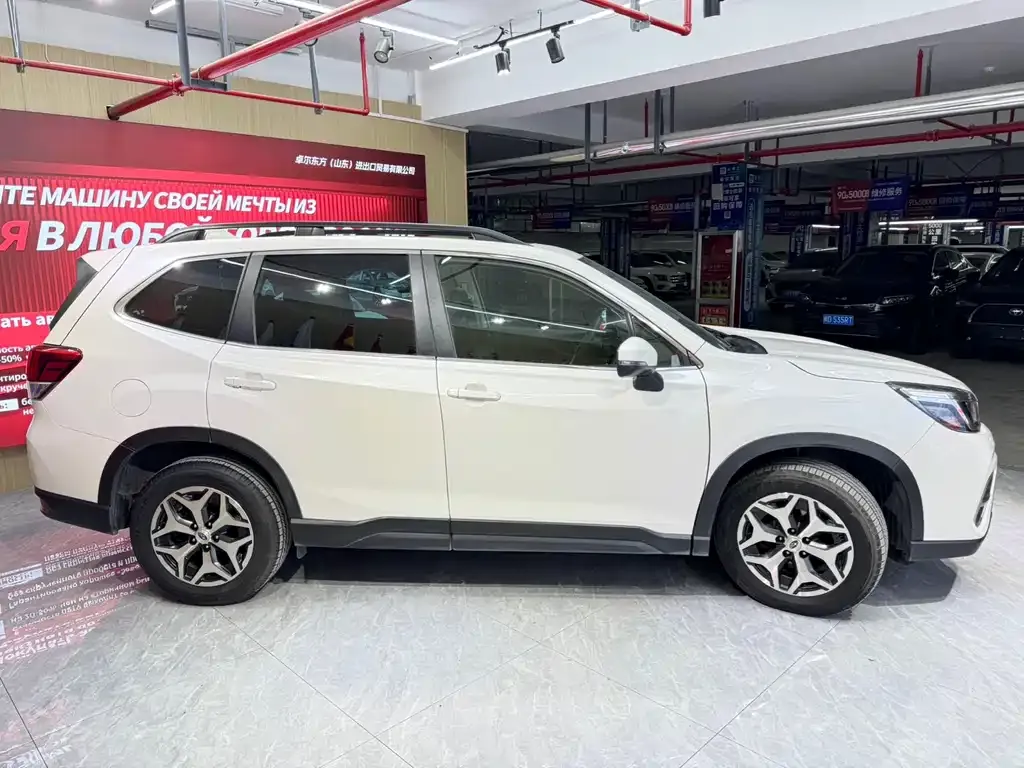 Subaru Forester — фото 5